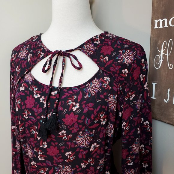 American Eagle Boho Floral Tassel Tie Dress - Picture 3 of 9